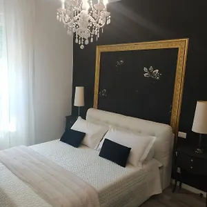  Appartamento Aurora Flowers - Two And Free Parking Near Center And Train Station Italia